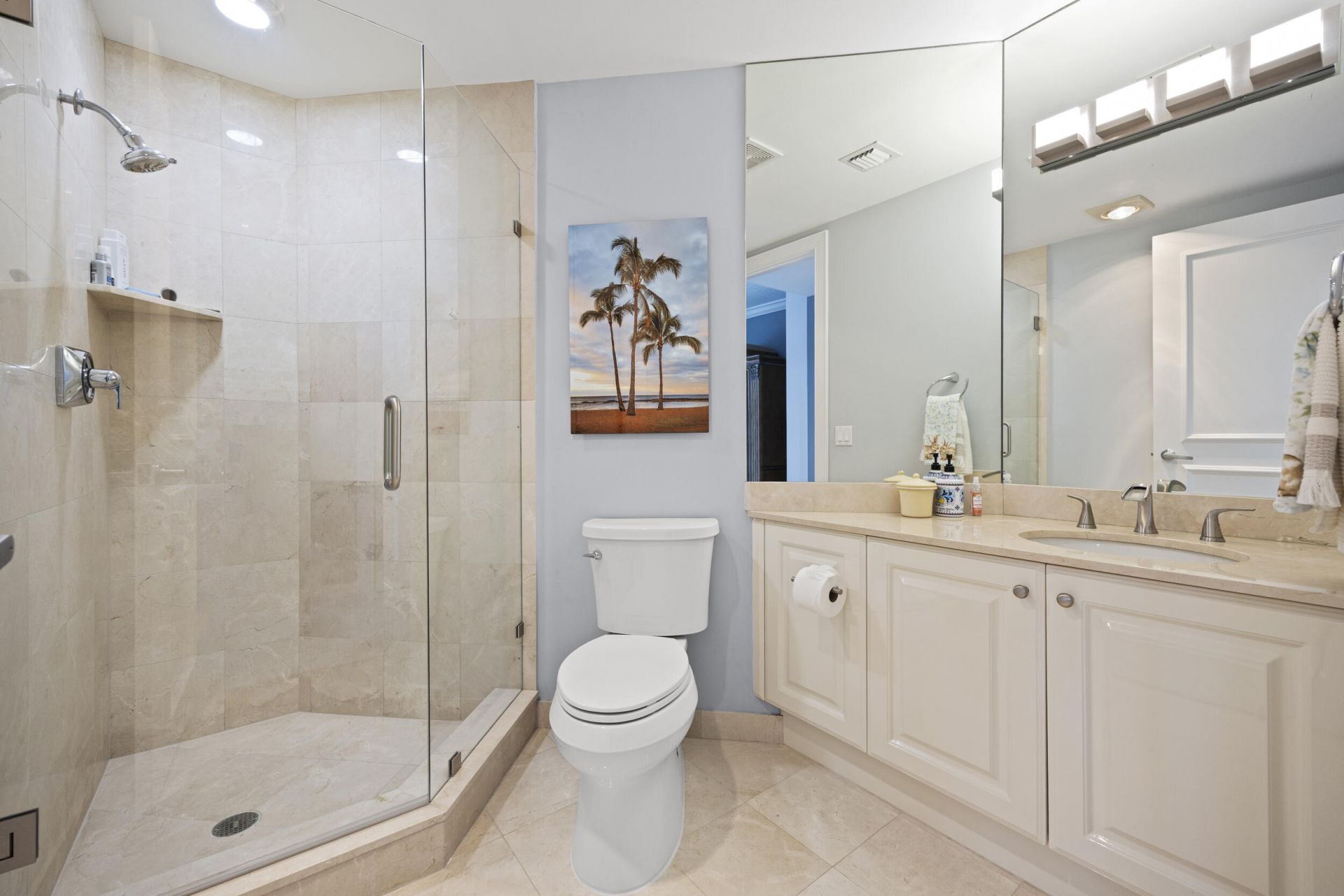 800 Ocean Drive, Unit 205, Juno Beach, FL 33408 Photo