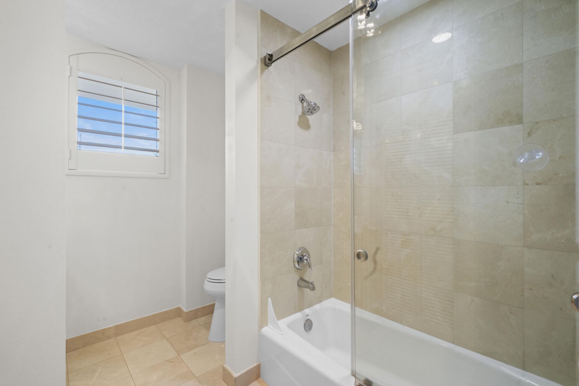800 Ocean Drive, Unit 205, Juno Beach, FL 33408 Photo