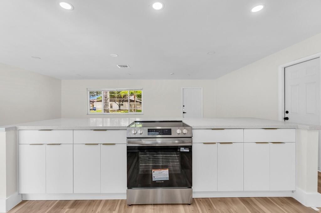 3905 E Woodscape Drive, Miramar, FL 33023 Photo