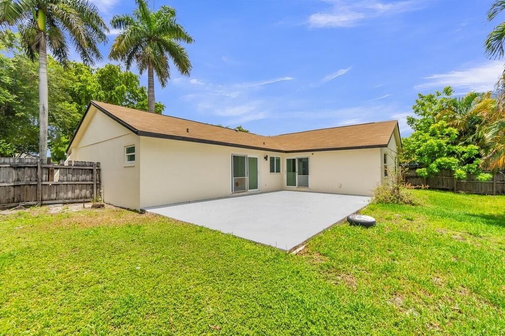 3905 E Woodscape Drive, Miramar, FL 33023 Photo