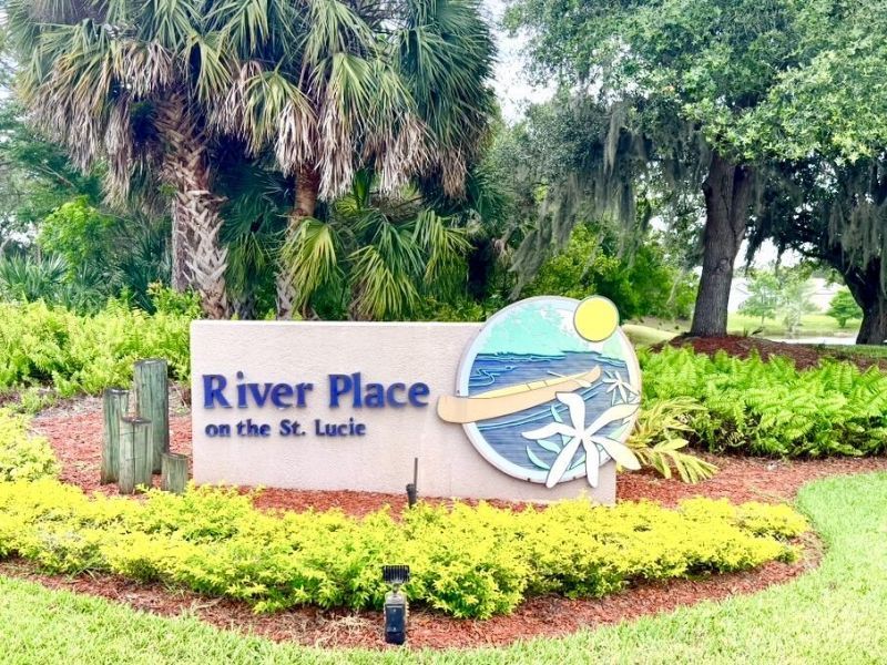 631 NE Muskrat Run, Port Saint Lucie, FL 34983 Photo
