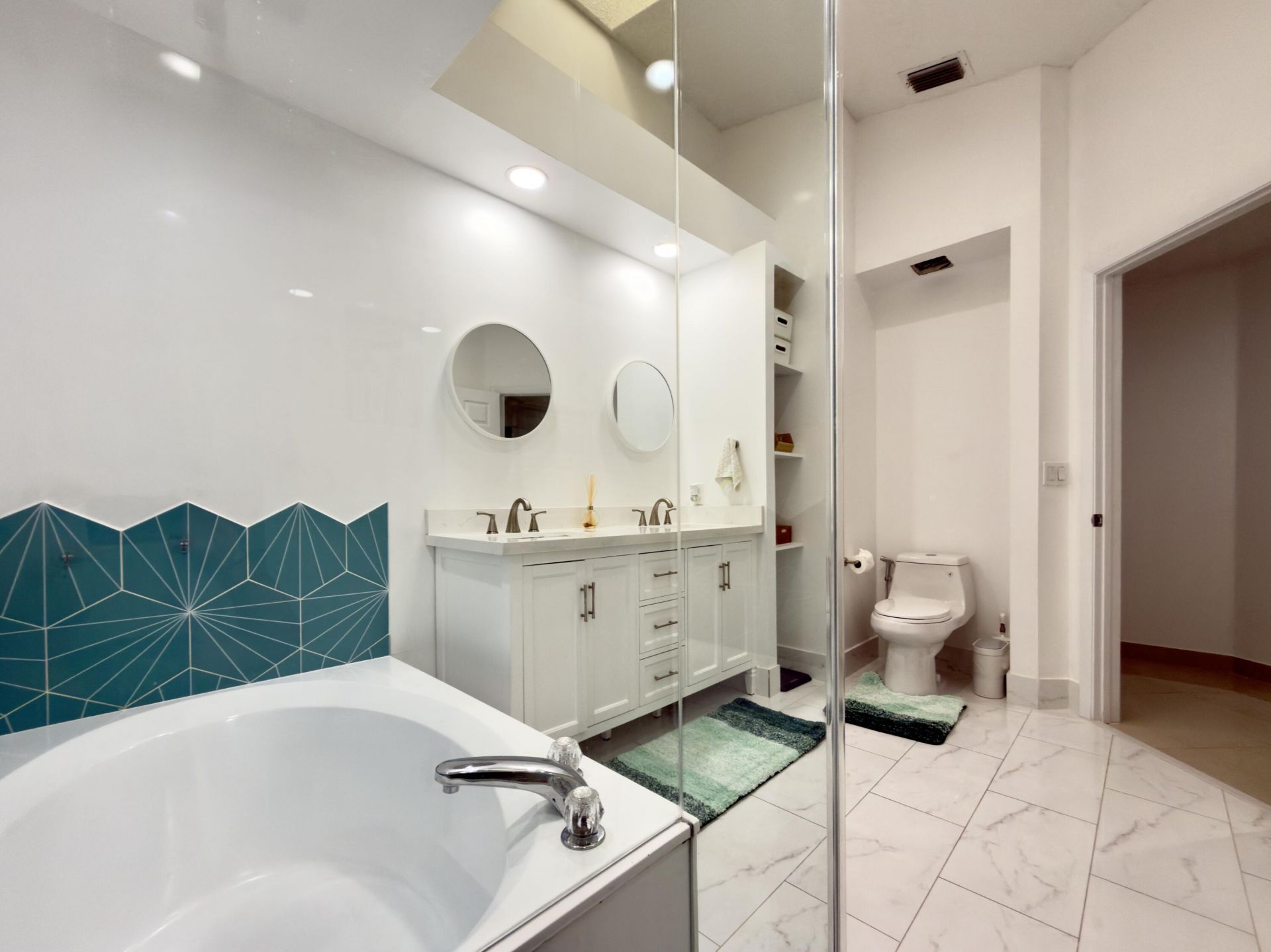 10189 Balsa Way, Palm Beach Gardens, FL 33410 Photo