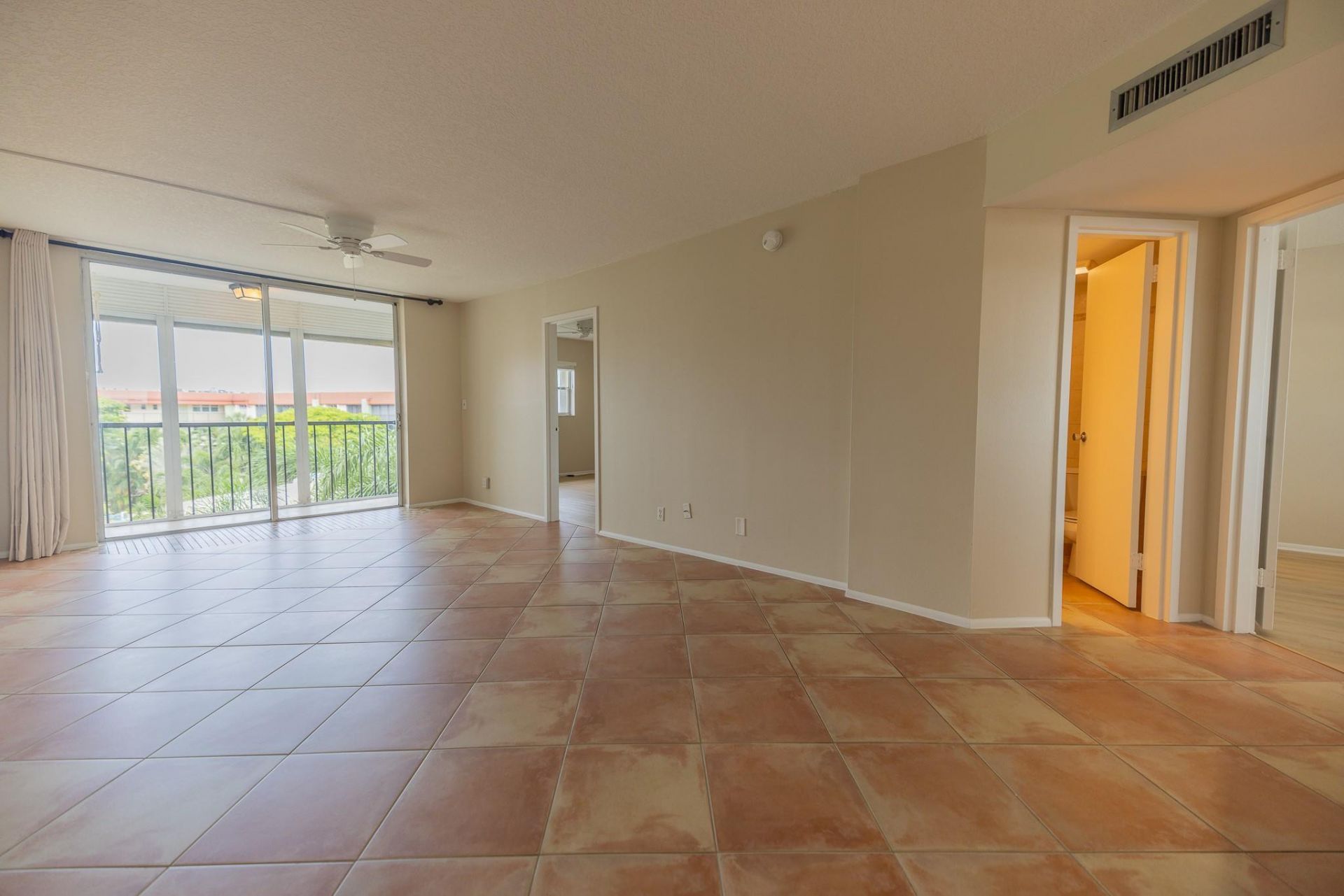 5300 NE 24th Terrace, Unit 534c, Fort Lauderdale, FL 33308 Photo