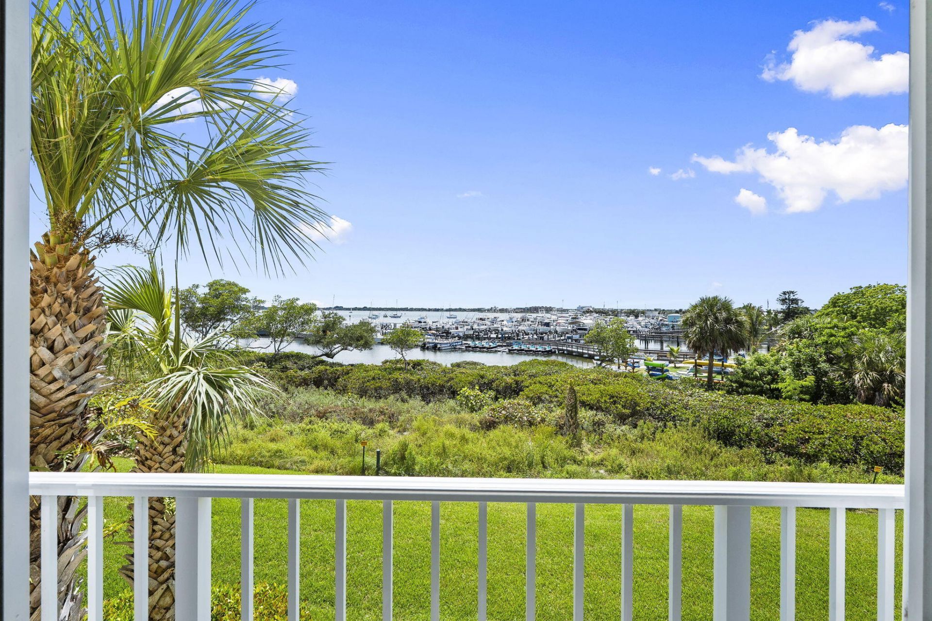 34 Harbour Isle Dr W, Unit 204, Fort Pierce, FL 34949 Photo