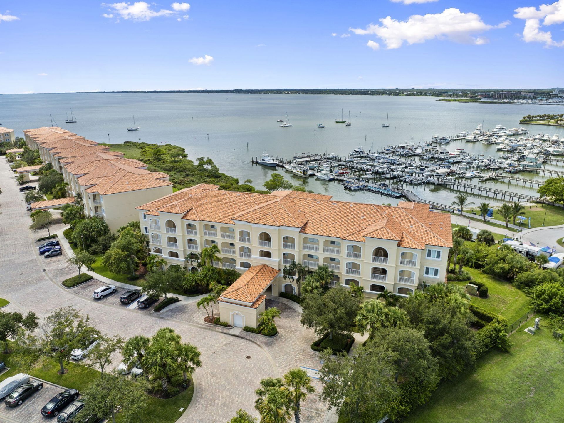 34 Harbour Isle Dr W, Unit 204, Fort Pierce, FL 34949 Photo