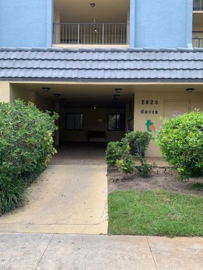 2820 Tennis Club Drive, Unit 506, West Palm Beach, FL 33417 Photo