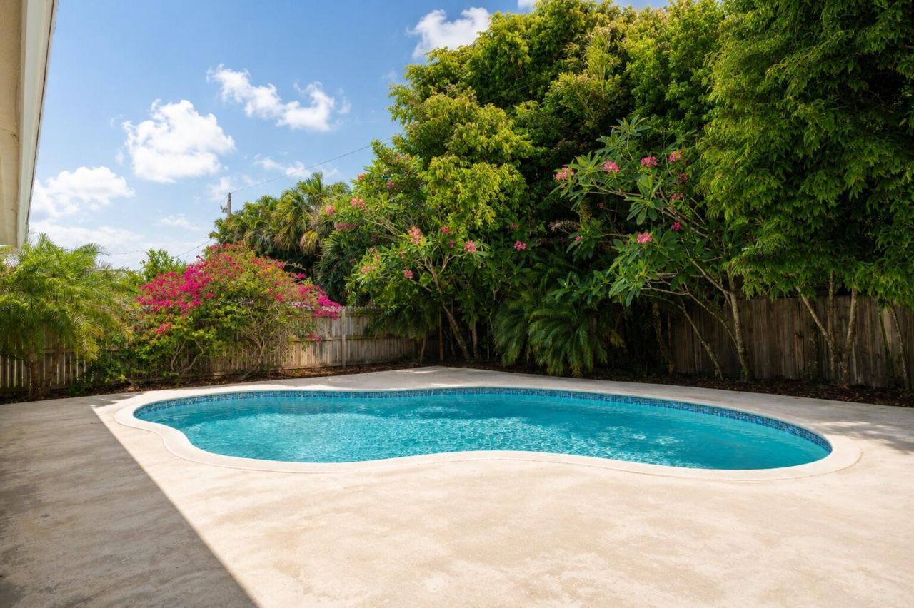 7416 Overlook Drive, Lake Worth, FL 33467 Photo