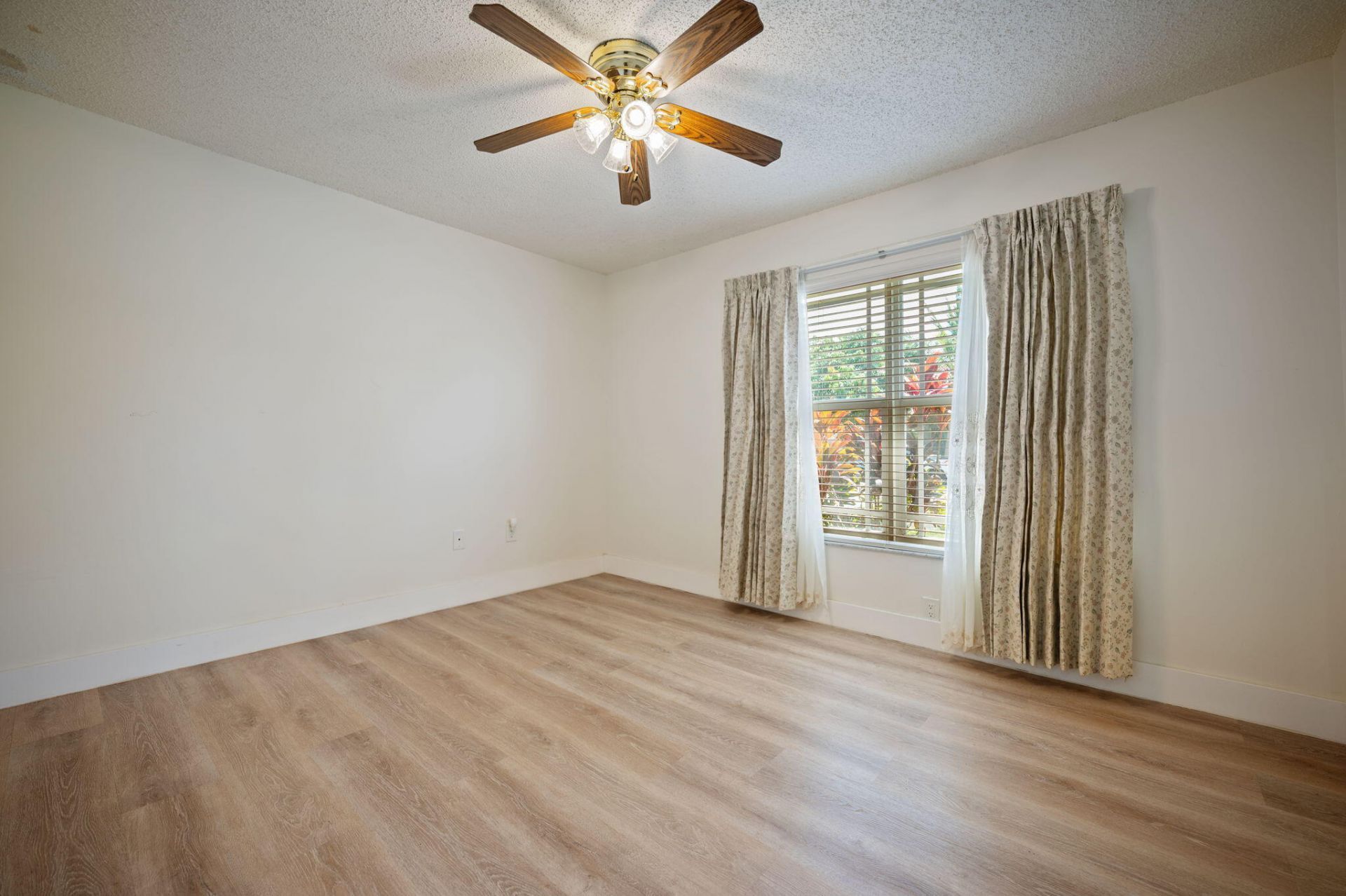 4245 NW 115th Avenue, Sunrise, FL 33323 Photo