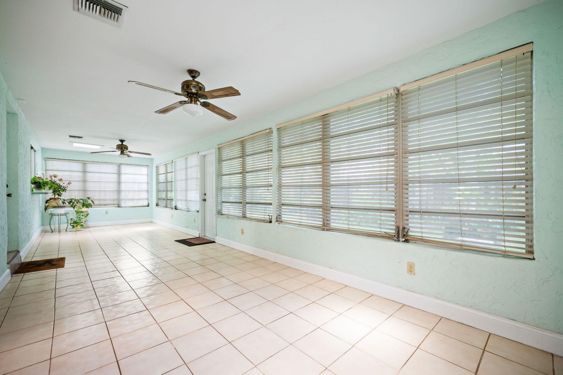 4245 NW 115th Avenue, Sunrise, FL 33323 Photo