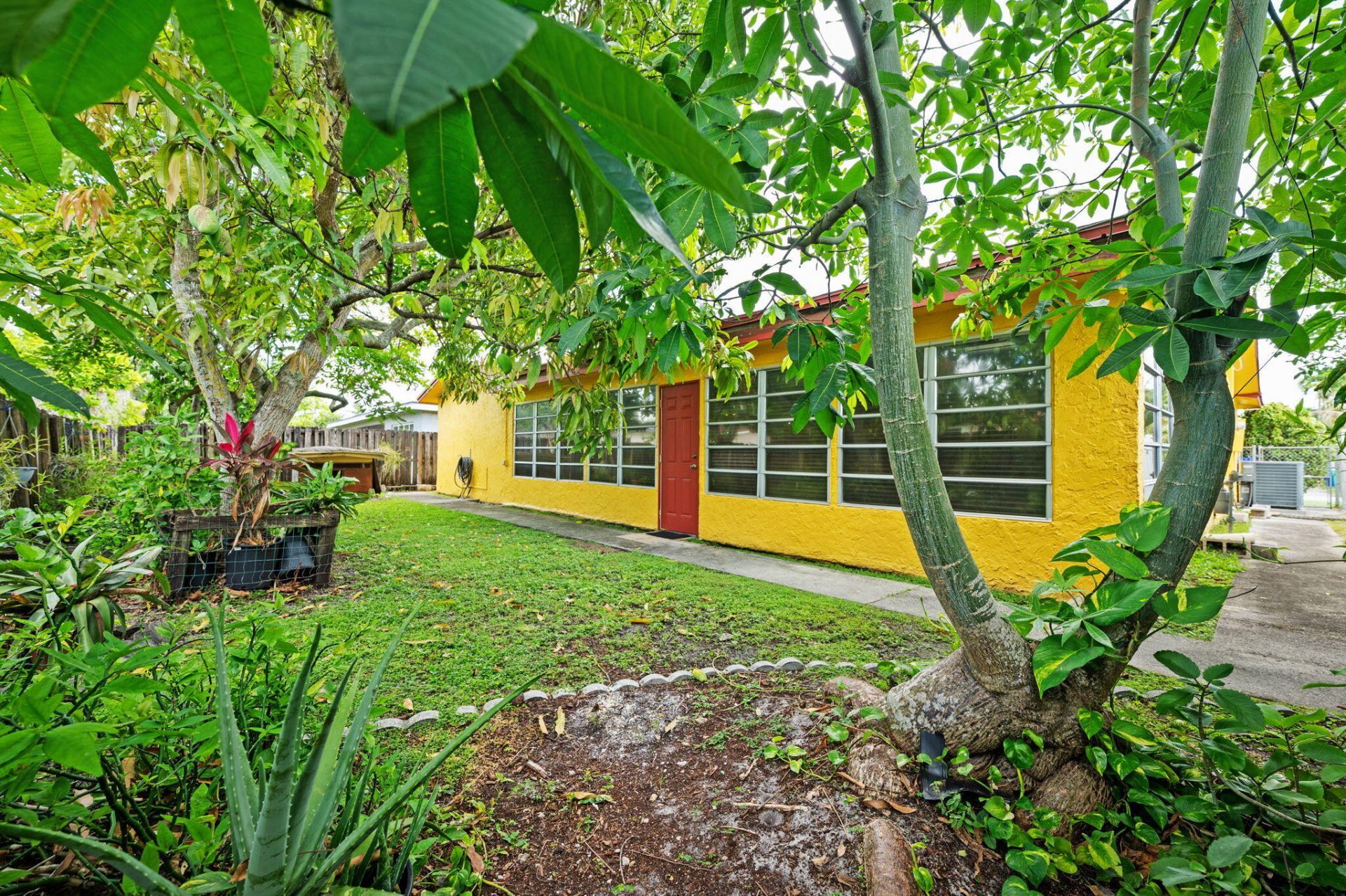 4245 NW 115th Avenue, Sunrise, FL 33323 Photo