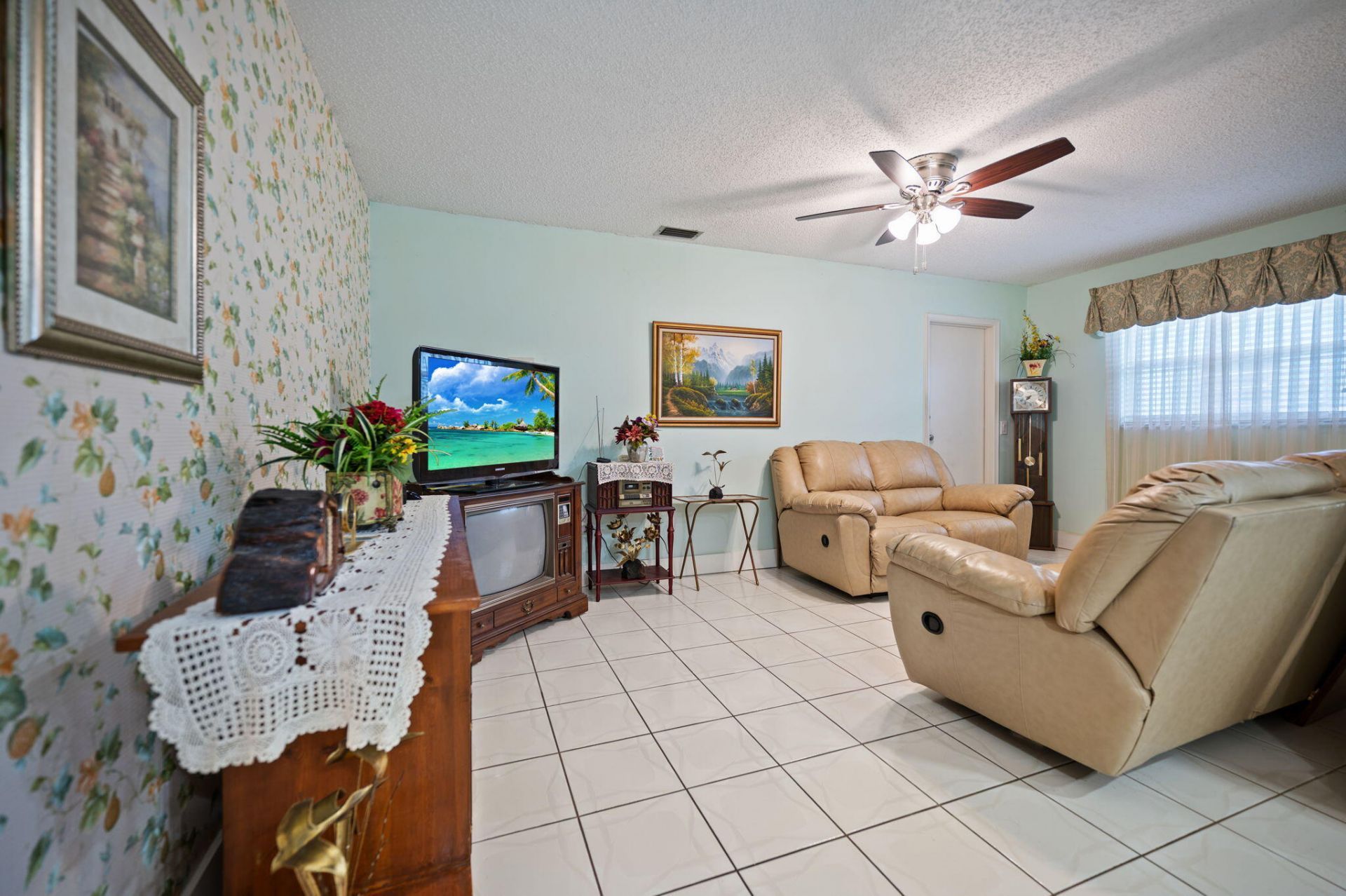 4245 NW 115th Avenue, Sunrise, FL 33323 Photo