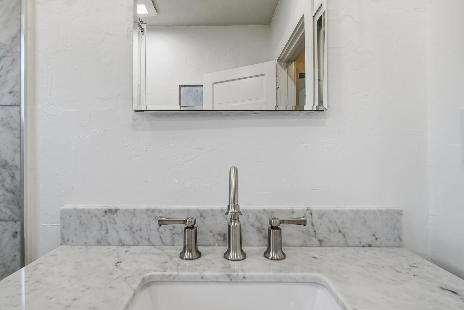 810 Avon Road, West Palm Beach, FL 33401 Photo