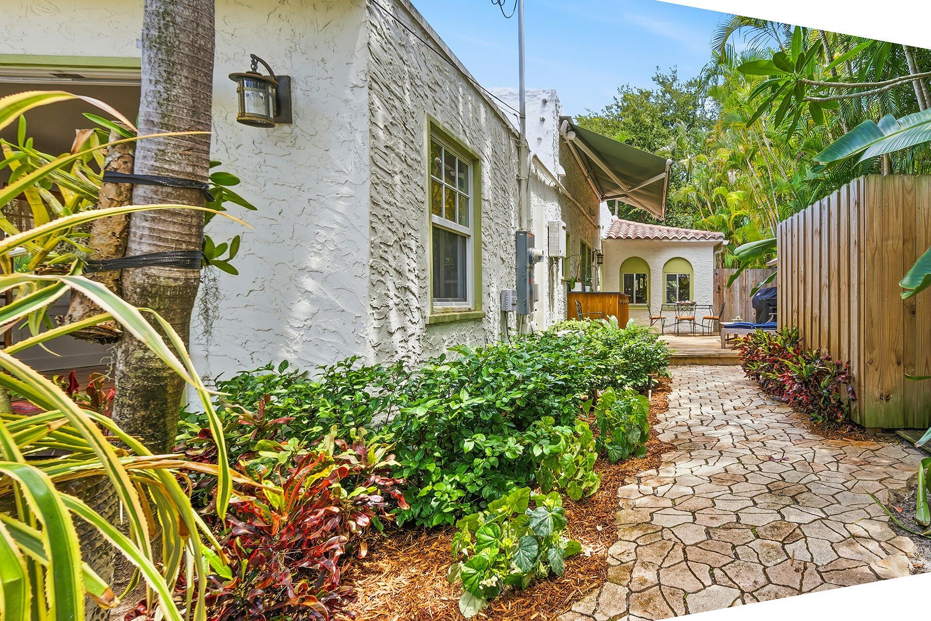 810 Avon Road, West Palm Beach, FL 33401 Photo