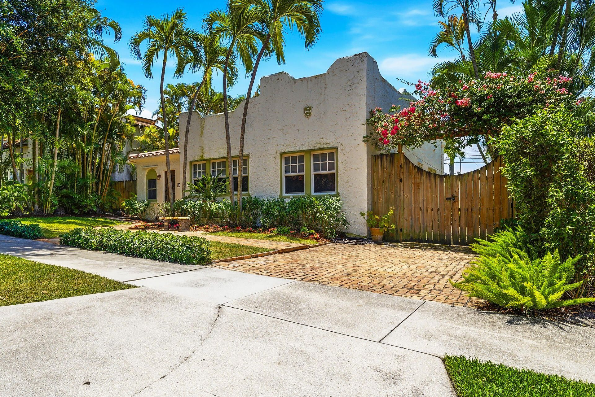 810 Avon Road, West Palm Beach, FL 33401 Photo