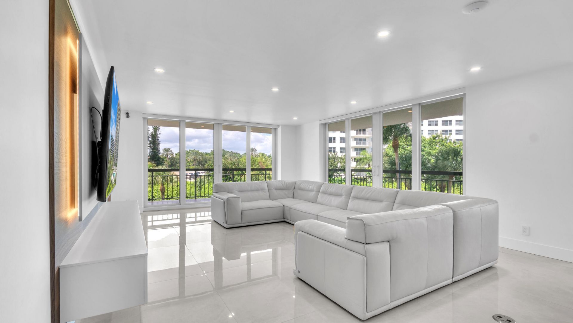 901 E Camino Real, Boca Raton, FL 33432 Photo
