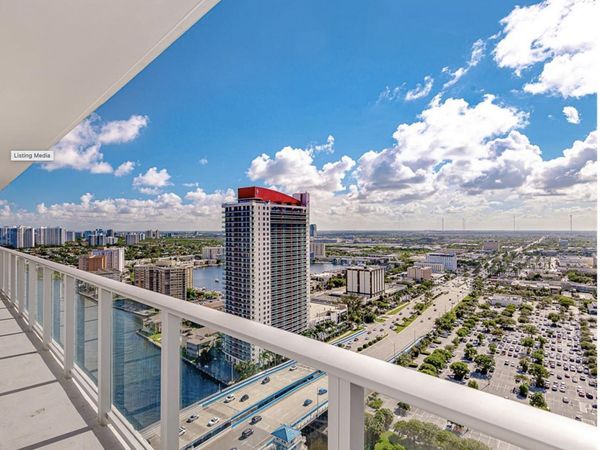 4010 S Ocean Drive, Unit R2404, Hollywood, FL 33019