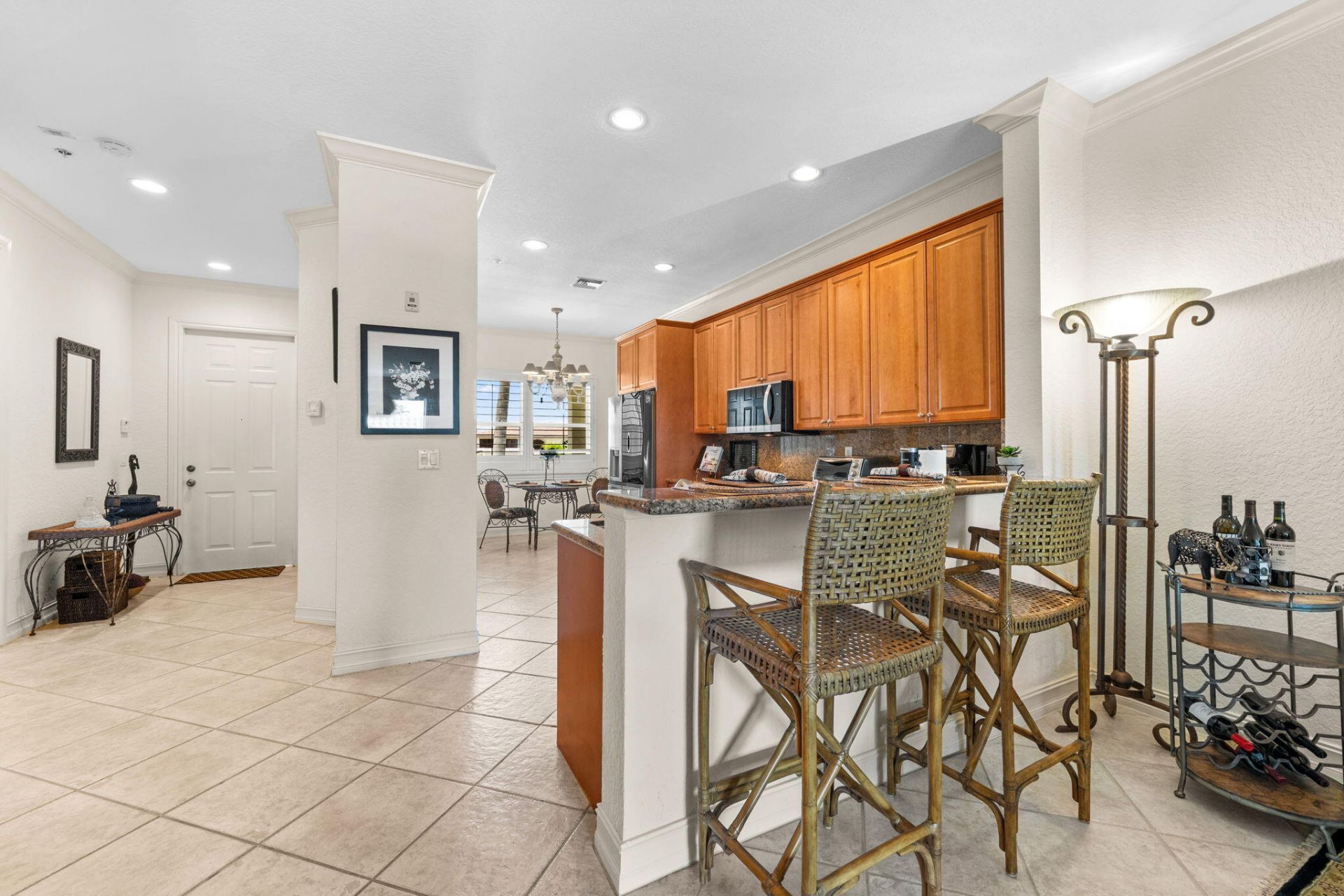 2720 NE 15th Street, Unit 303, Fort Lauderdale, FL 33304 Photo