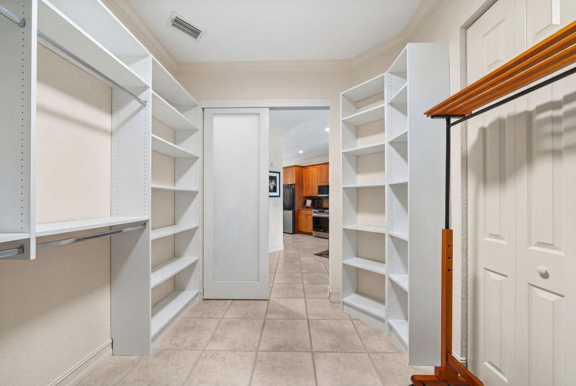 2720 NE 15th Street, Unit 303, Fort Lauderdale, FL 33304 Photo