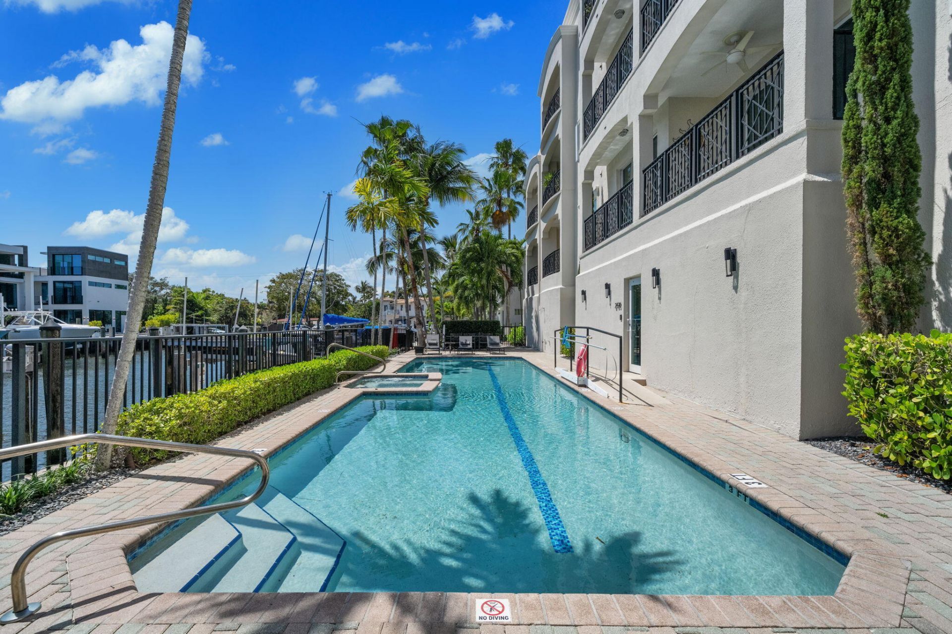 2720 NE 15th Street, Unit 303, Fort Lauderdale, FL 33304 Photo