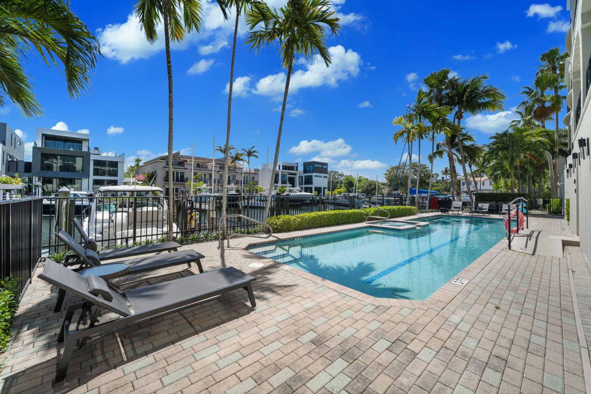 2720 NE 15th Street, Unit 303, Fort Lauderdale, FL 33304 Photo