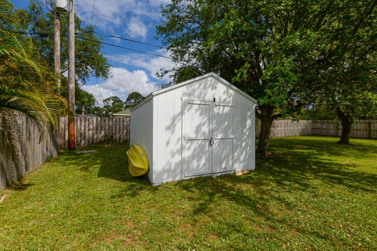1225 SW Hunnicut Avenue, Port Saint Lucie, FL 34953 Photo