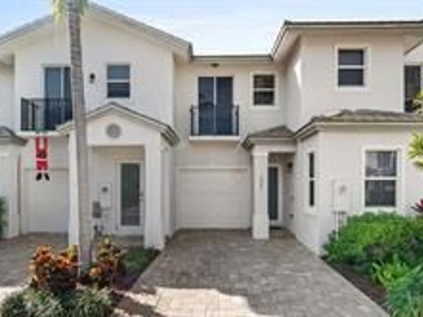 6989 Pines Circle, Unit Gg 39, Coconut Creek, FL 33073