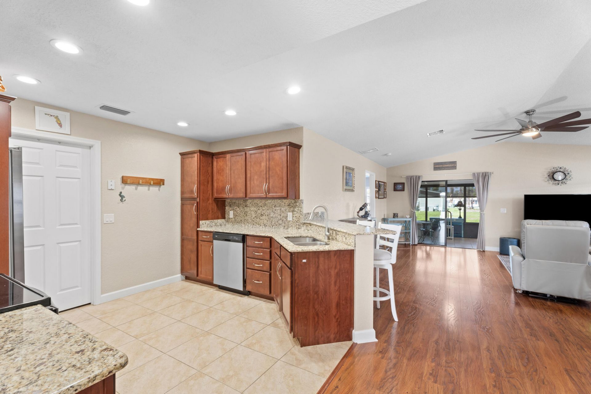 24 Alta Loma, Port Saint Lucie, FL 34952 Photo