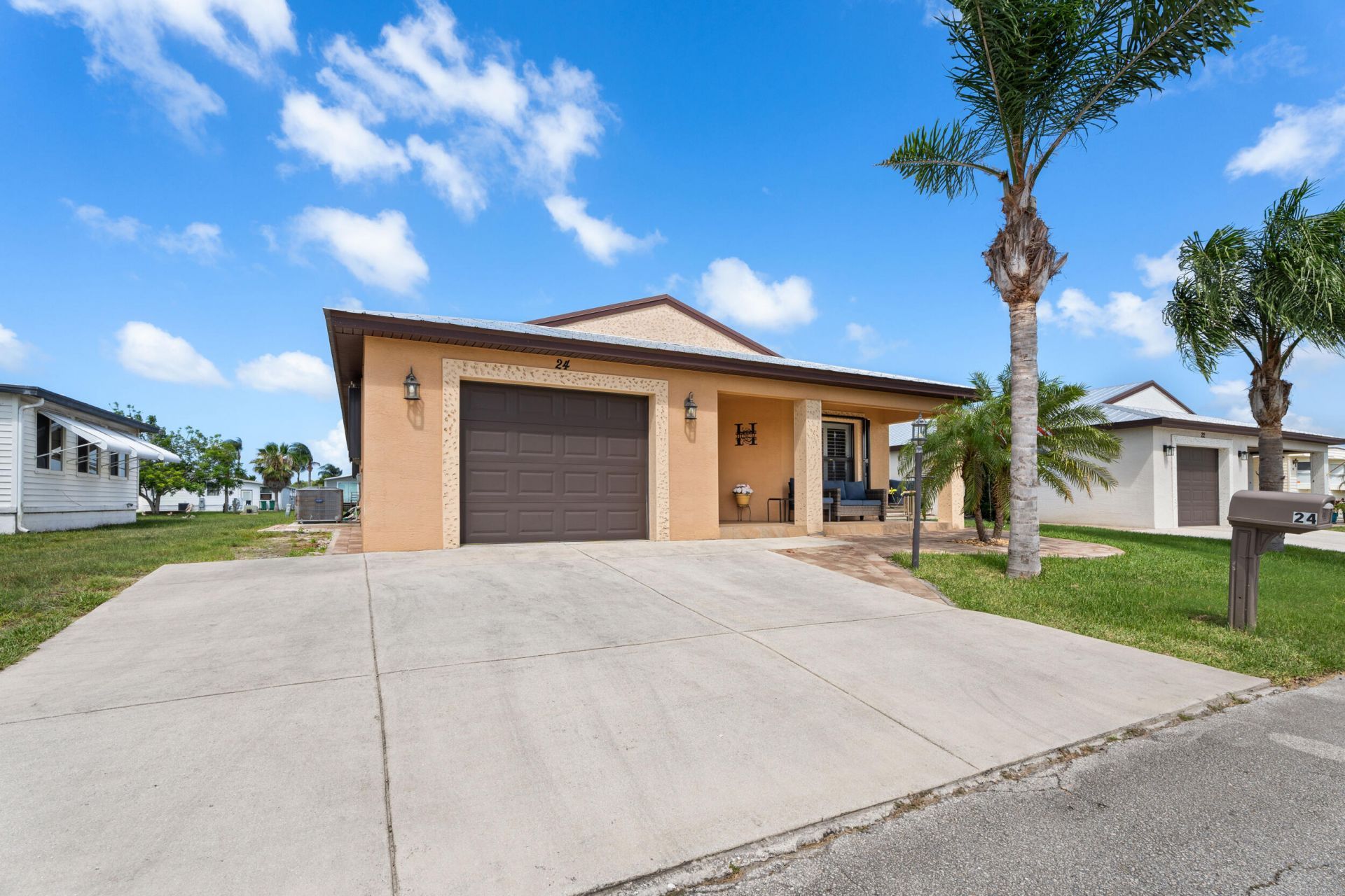 24 Alta Loma, Port Saint Lucie, FL 34952 Photo