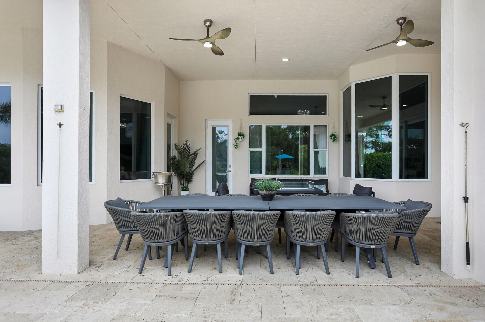 142 Brynhurst Court, West Palm Beach, FL 33413 Photo
