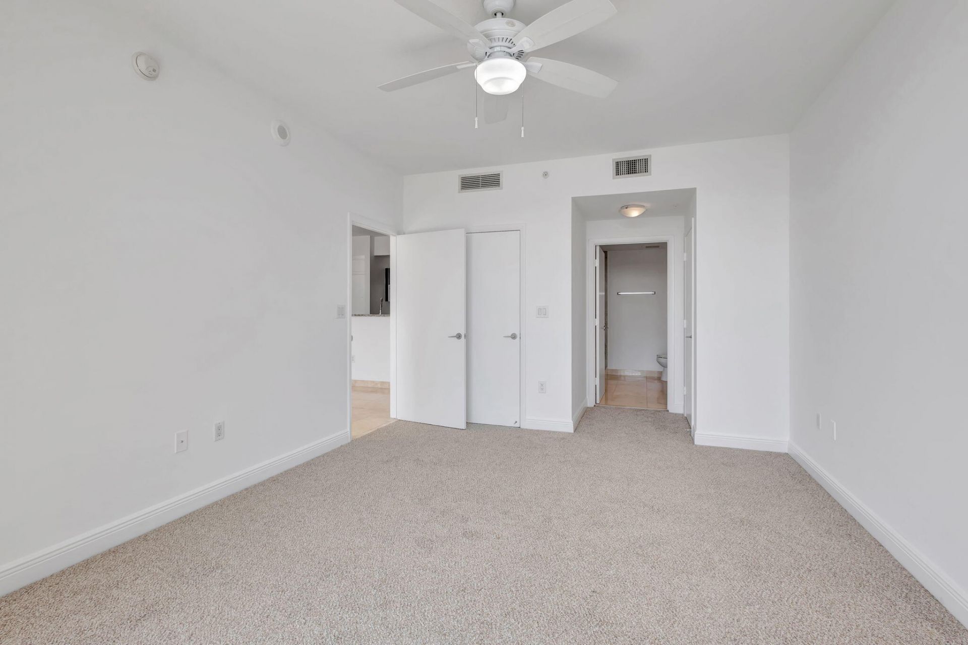 550 Okeechobee Boulevard, Unit 1619, West Palm Beach, FL 33401 Photo