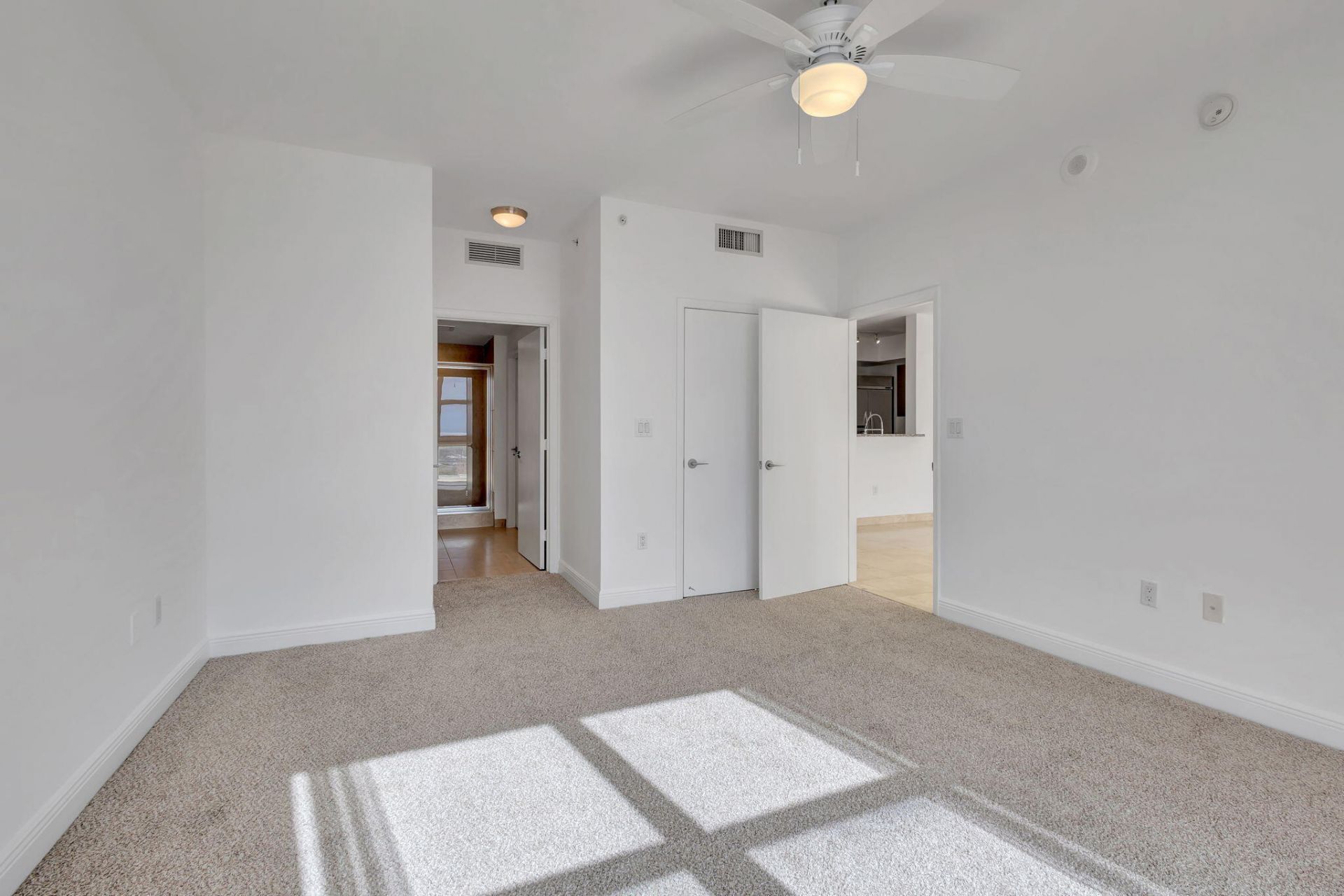 550 Okeechobee Boulevard, Unit 1619, West Palm Beach, FL 33401 Photo