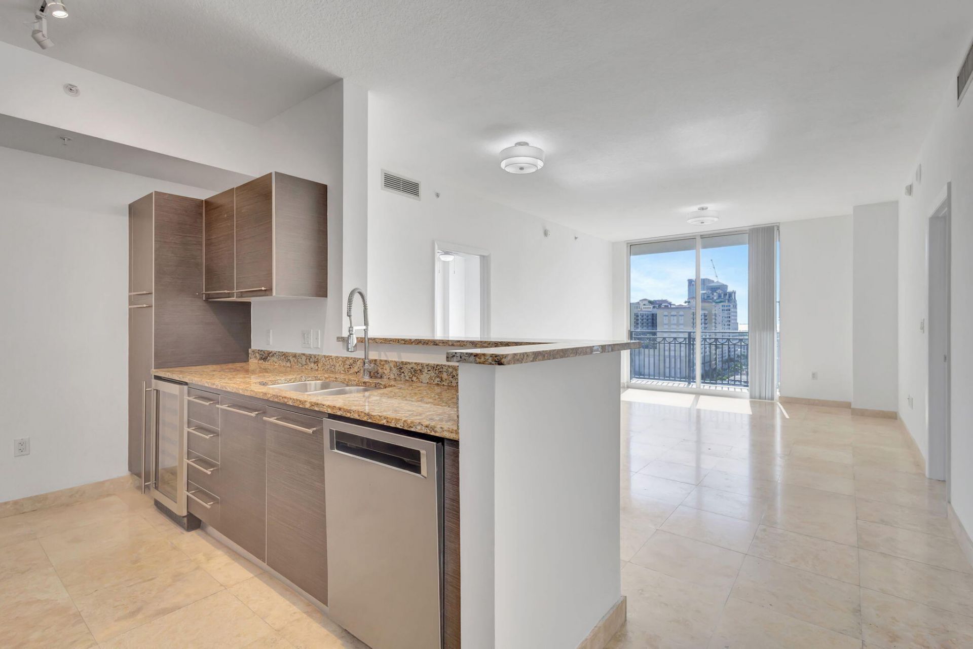 550 Okeechobee Boulevard, Unit 1619, West Palm Beach, FL 33401 Photo