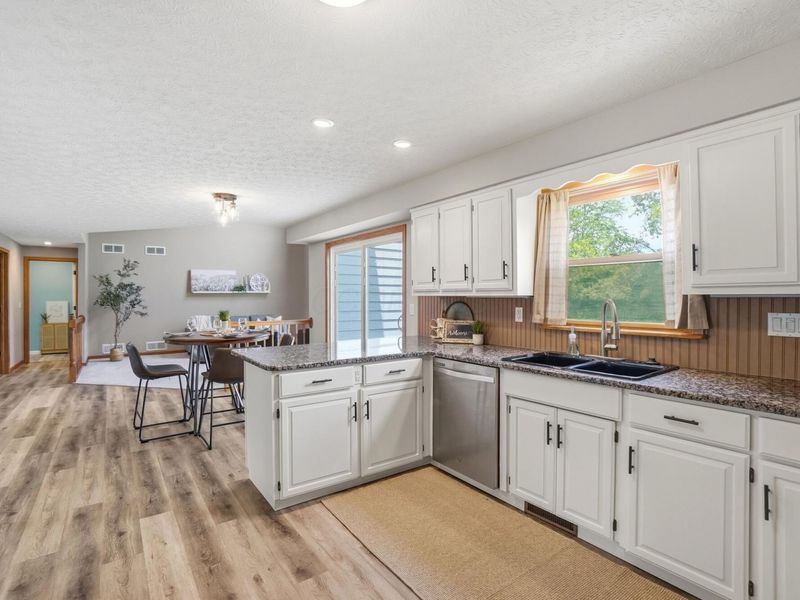8711 Gosling Way, Powell, OH 43065 Photo 12