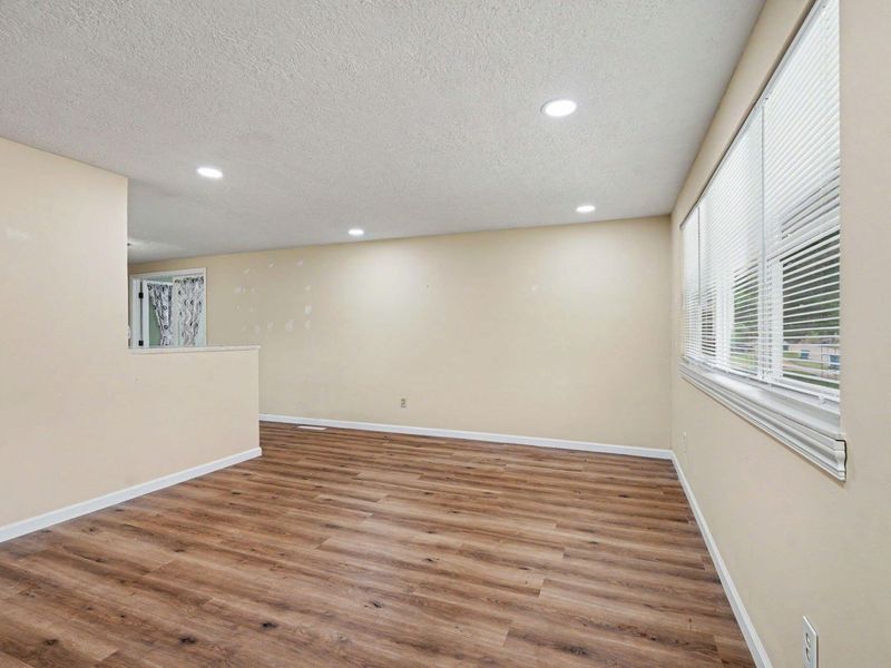 7090 Claybeck Drive, Dayton, OH 45424 Photo 6