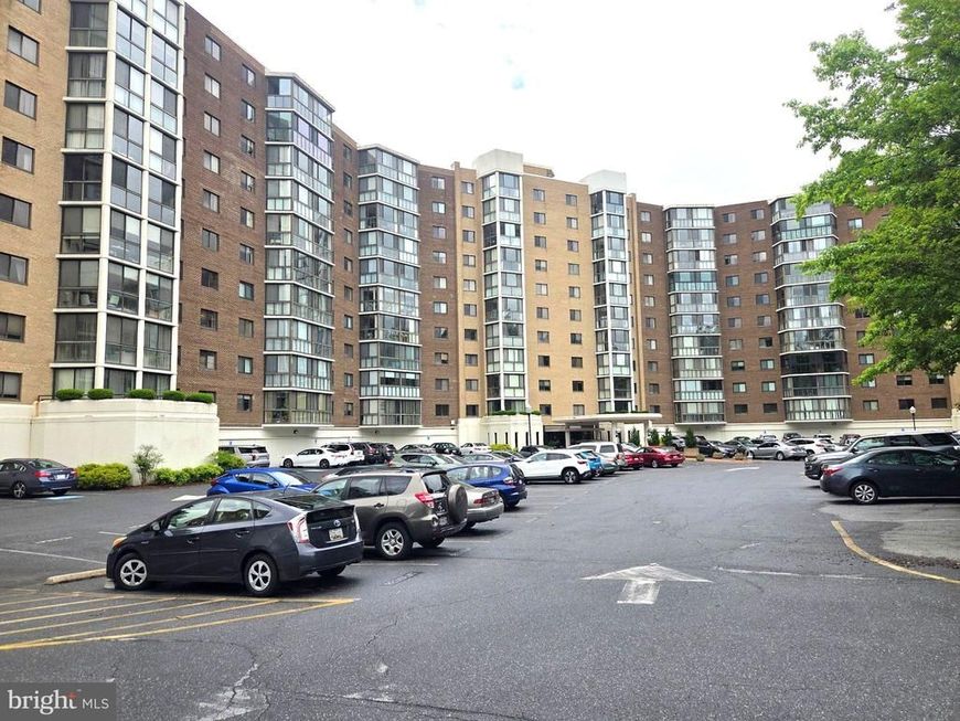 15115 Interlachen Drive, Unit 3-311, Silver Spring, MD 20906 Main Photo