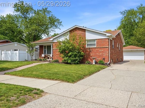 14338 Shadywood Drive, Plymouth Twp, MI 48170