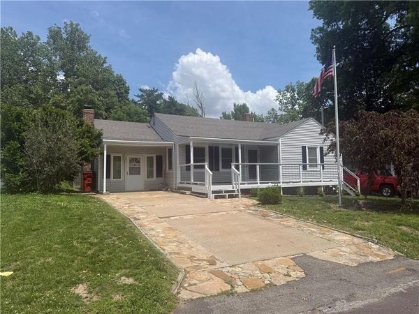 1206 Francis Street, Lexington, MO 64067