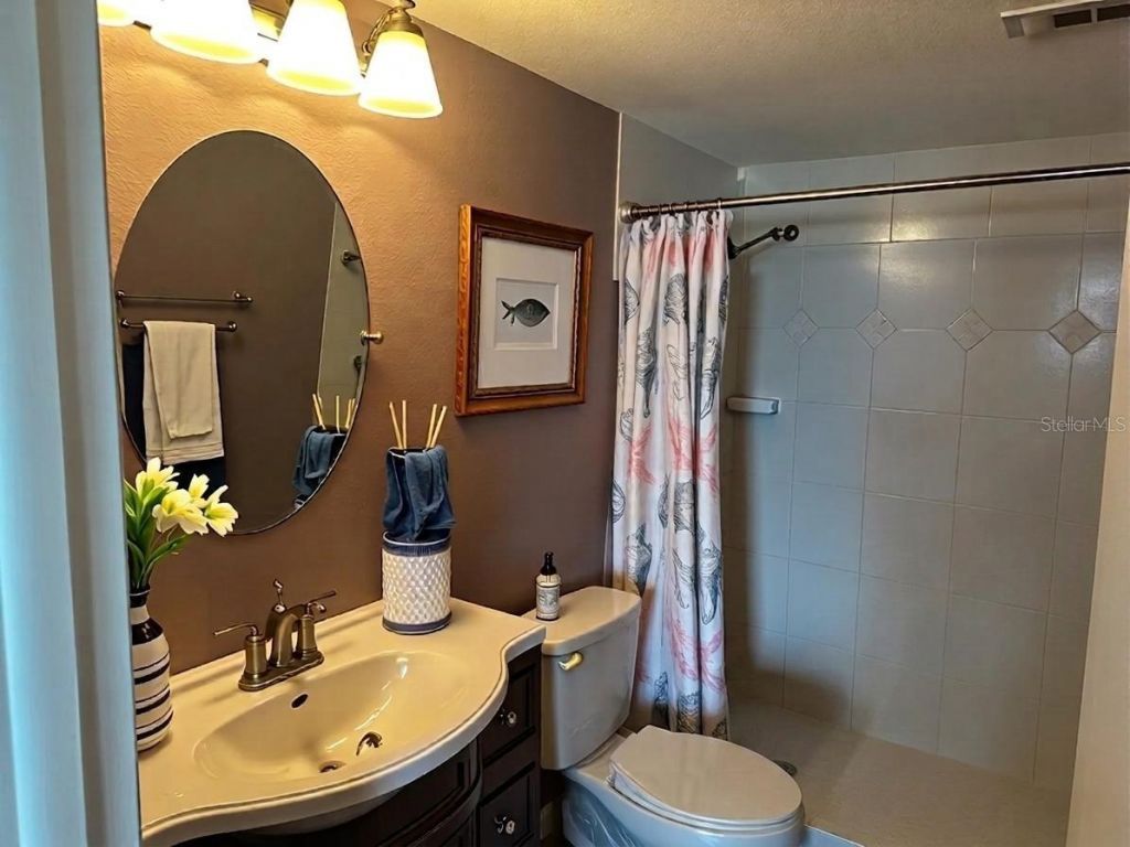 2131 Lakeview Drive , Unit 410, Sebring, FL 33870 Photo