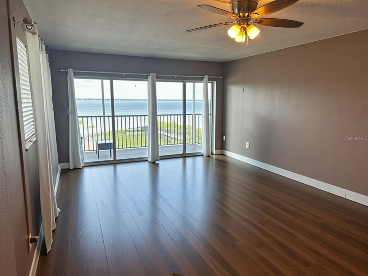 2131 Lakeview Drive , Unit 410, Sebring, FL 33870 Photo