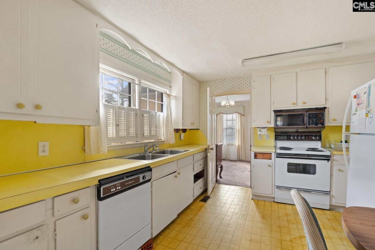 212 Ridge Street  Photo 8