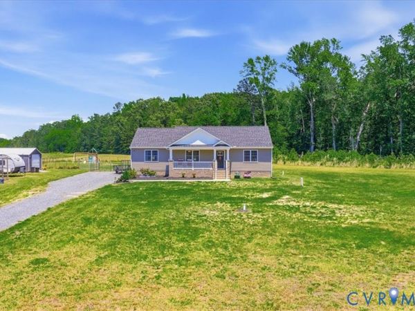 11050 County Drive, Disputanta, VA 23842