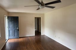 4640 Darlene Street photo 4