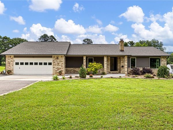 186 Bregar Place , Russellville, AR 72802