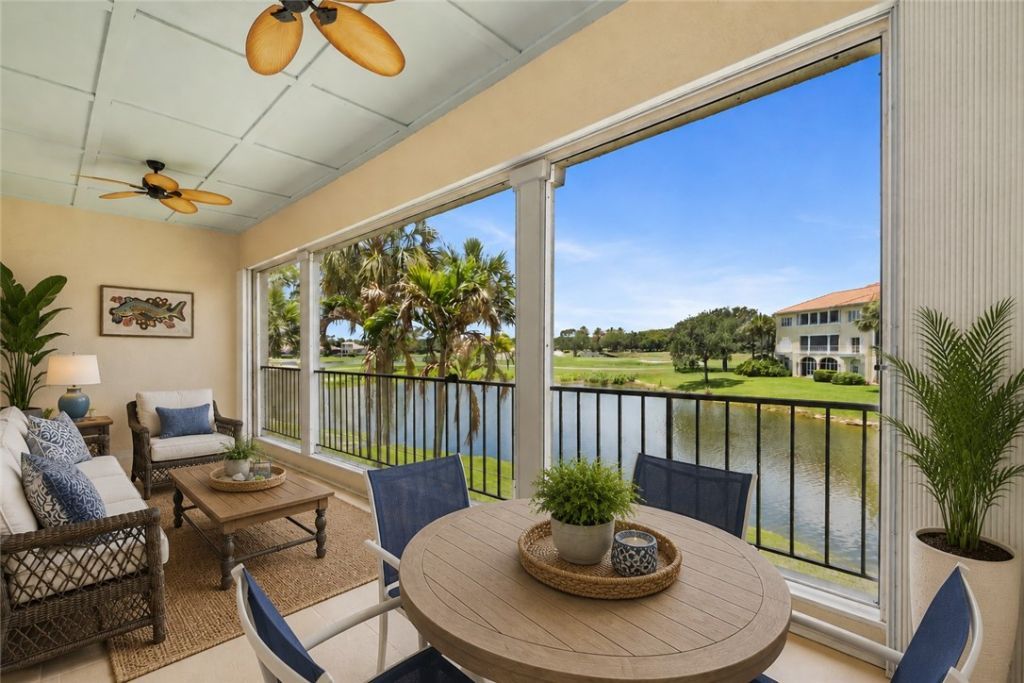 5045 Harmony Circle, Unit 209, Vero Beach, FL 32967 Photo
