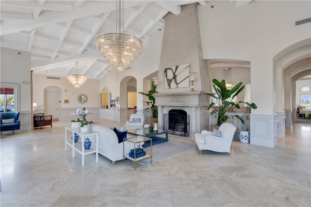 5045 Harmony Circle, Unit 209, Vero Beach, FL 32967 Photo