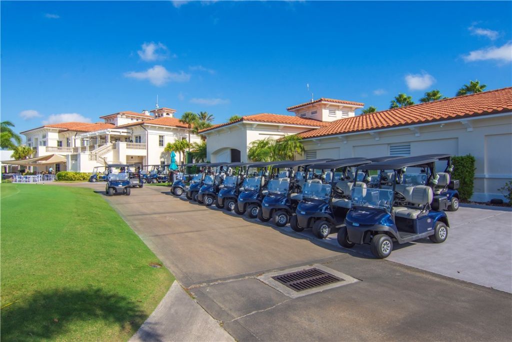 5045 Harmony Circle, Unit 209, Vero Beach, FL 32967 Photo