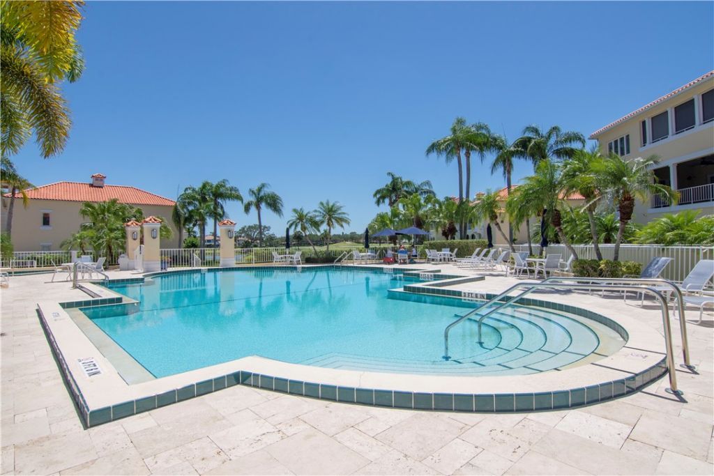 5045 Harmony Circle, Unit 209, Vero Beach, FL 32967 Photo