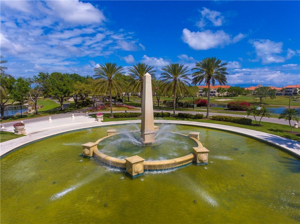5045 Harmony Circle, Unit 209, Vero Beach, FL 32967 Photo