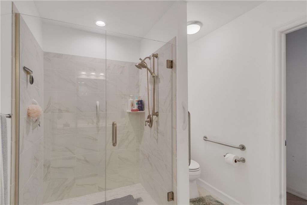 5045 Harmony Circle, Unit 209, Vero Beach, FL 32967 Photo