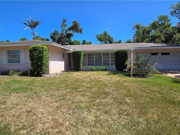 546 Flamevine Lane, Vero Beach, FL 32963